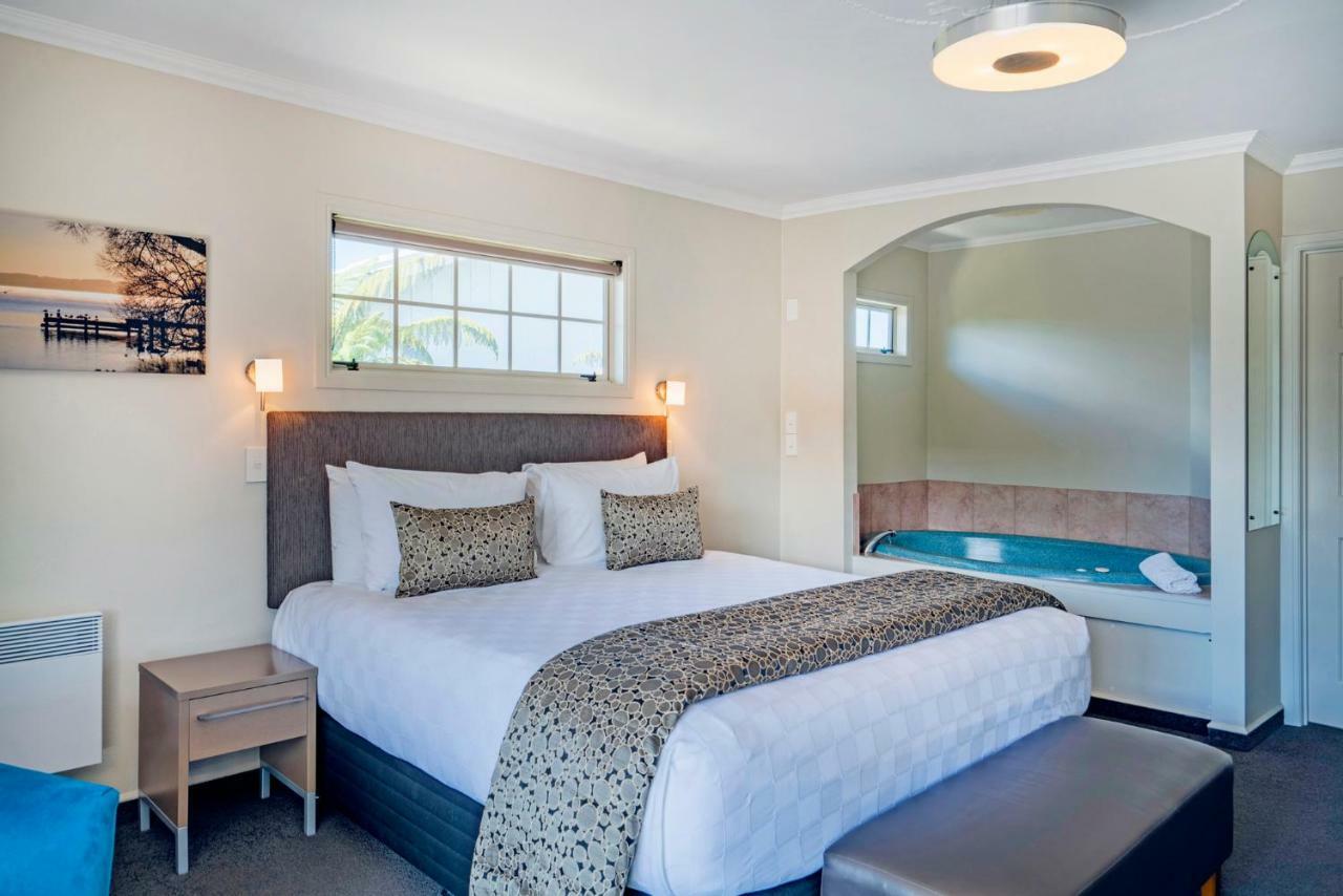 Silver Fern Rotorua Suites & Spa Exterior photo
